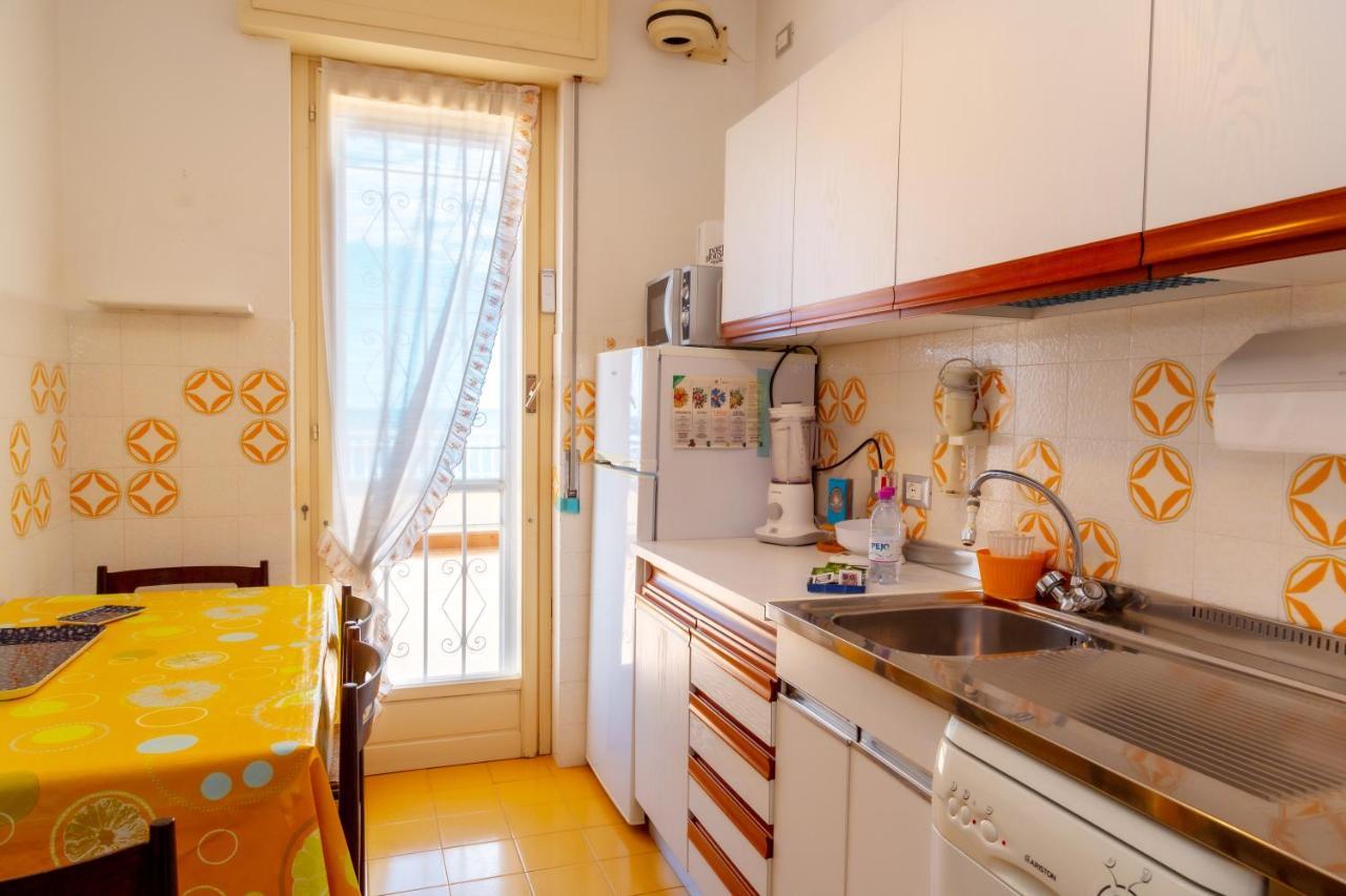 168B - La Terrazza Sul Mare, Casa A 10 Minuti Da Spiaggia, Parcheggio Privato Gratis Санремо Экстерьер фото